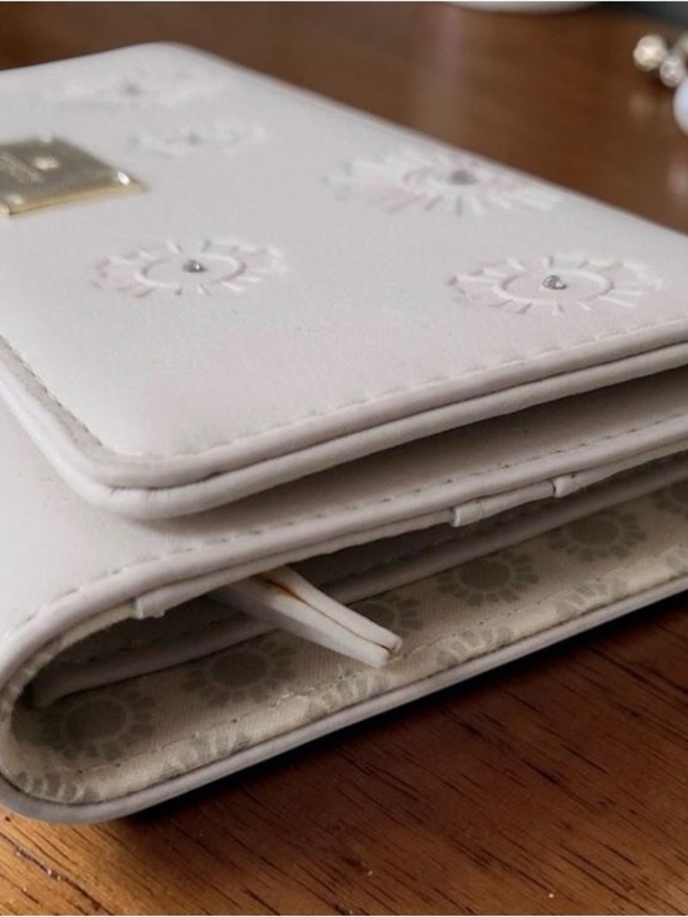 Swarovski White Crystal Embellished Wallet Wristlet Clutch Faux Leather - Picture 4 of 8